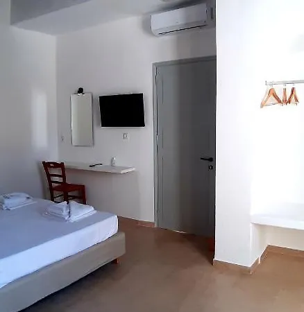 Castellino Naxos Inn Naxos City