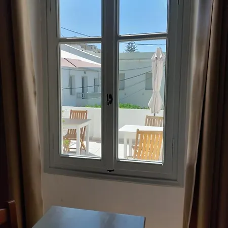 Inn Castellino Naxos *