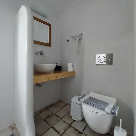 Castellino Naxos Inn Naxos City