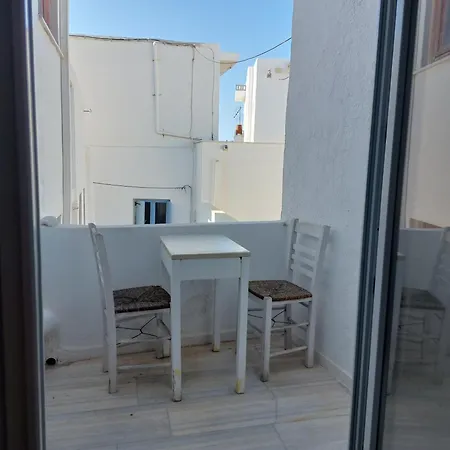 Castellino Naxos * Naxos City