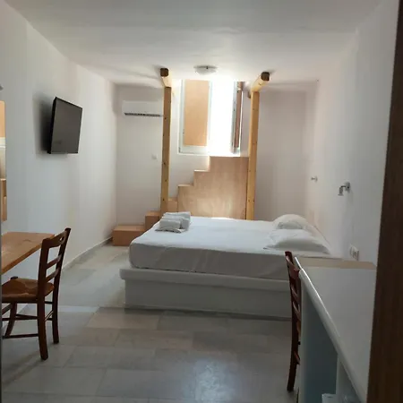 Inn Castellino Naxos